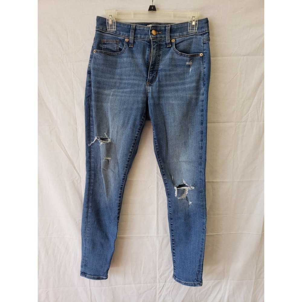 Universal Thread 4/27R high rise skinny jeans. 28" inseam